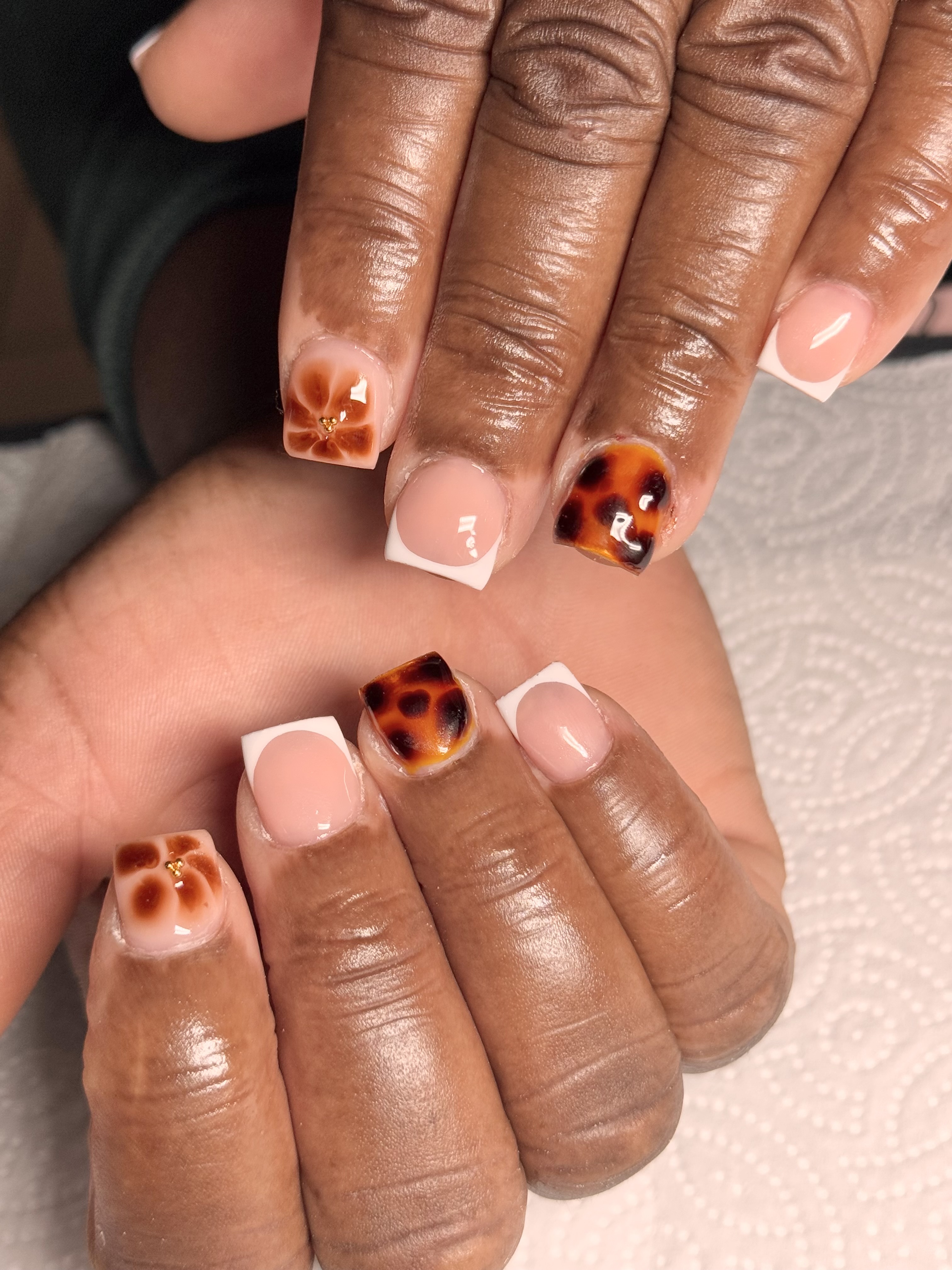 Short Overlay+ french+tortoise shell design